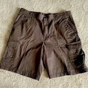 Columbia Cargo Shorts size 36